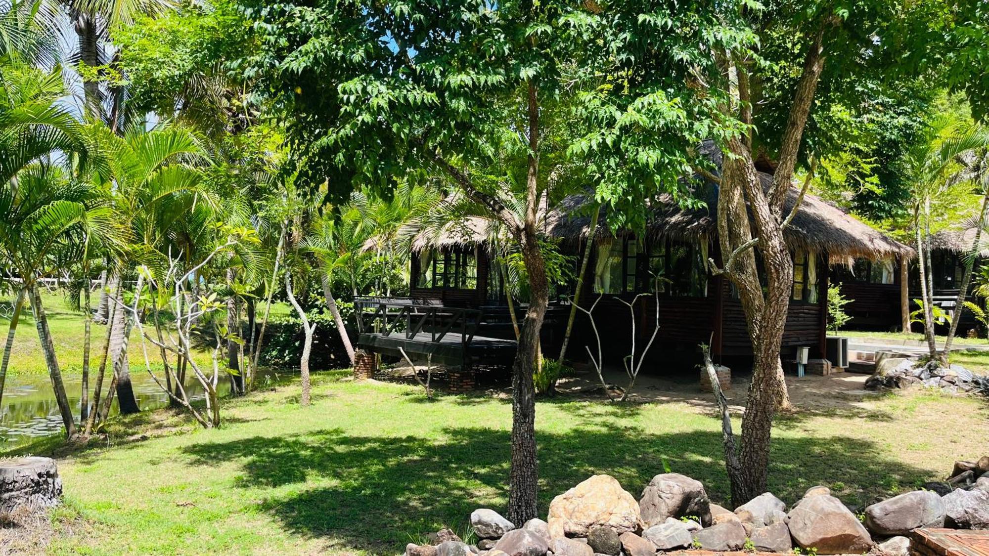 Suan Bankrut Beach Resort Exterior photo